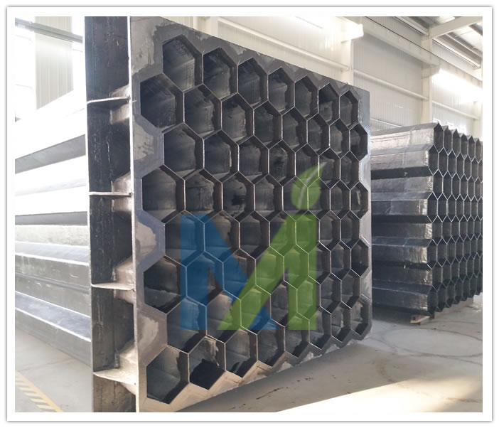 組裝好進(jìn)入檢驗(yàn)階段的陽(yáng)極管束