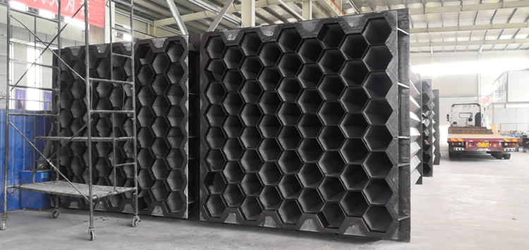 濕式靜電除霧器陽(yáng)極系統(tǒng)準(zhǔn)備裝車發(fā)貨